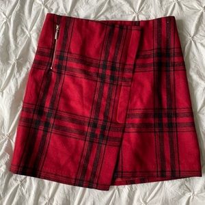 British Khaki, Red and Black Plaid Skirt, Size 2